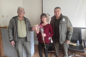 Çanakkale DKMP görevli meslektaşlarımız isyerindeki bayan çalışanların Dünya Emekçi kadınlar gününü kutladılar