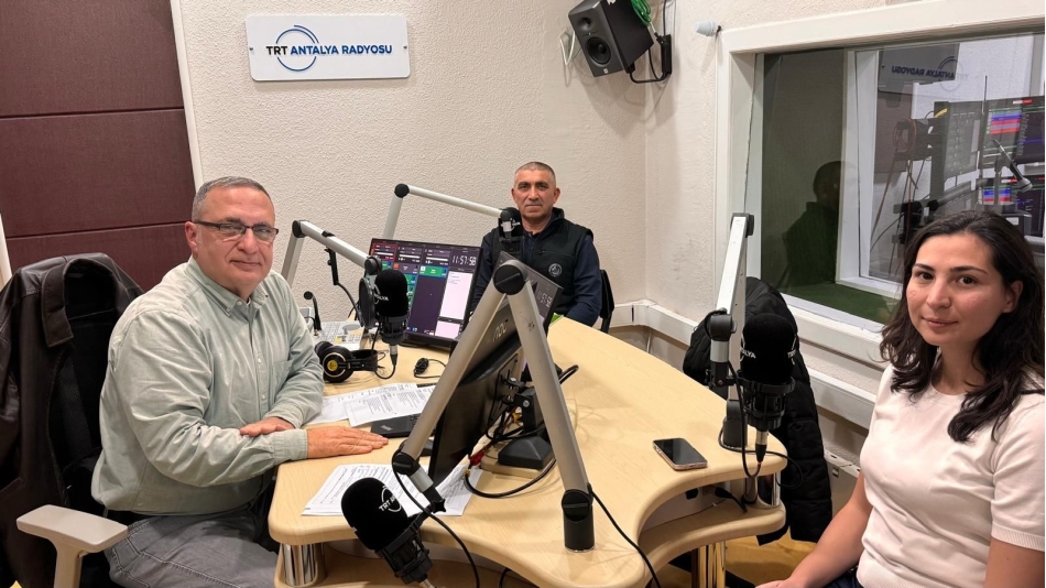 Trt Antalya radyosu canlı yayın kaydı